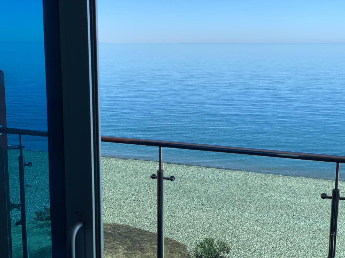 Hotel Neptun Kvariati Exterior foto