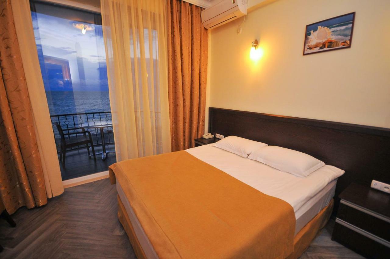 Hotel Neptun Kvariati Exterior foto