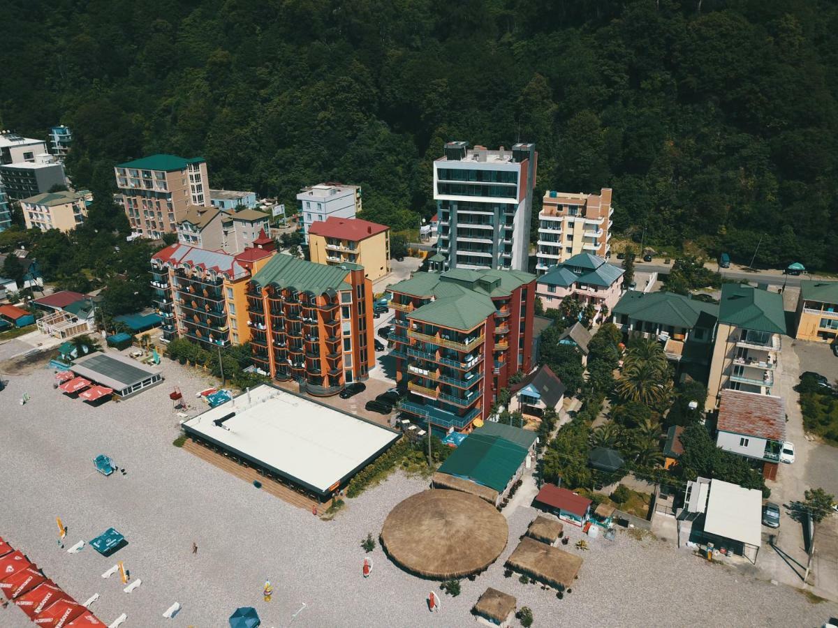 Hotel Neptun Kvariati Exterior foto